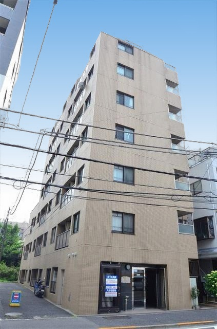 東都マンスリー　プレール市ヶ谷納戸町　<br>有楽町線・南北線　市ヶ谷駅　徒歩７分　<br>大江戸線　牛込神楽坂駅　徒歩６分　<br>東西線　神楽坂駅　徒歩１０分　<br>４線３駅利用可能な好立地！　<br>東都のハイグレードマンスリー