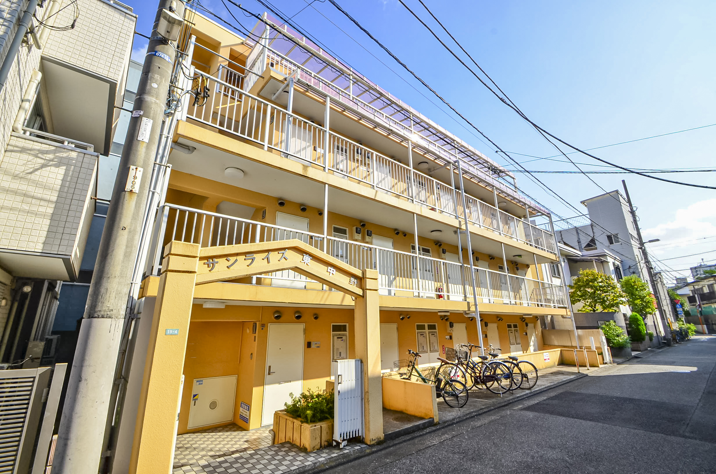 東都マンスリー　サンライズ東中野<br>☆新宿まで２駅♪【東中野駅徒歩３分(JR中央・総武線、都営大江戸線)　・落合駅徒歩４分(東京メトロ東西線)　】